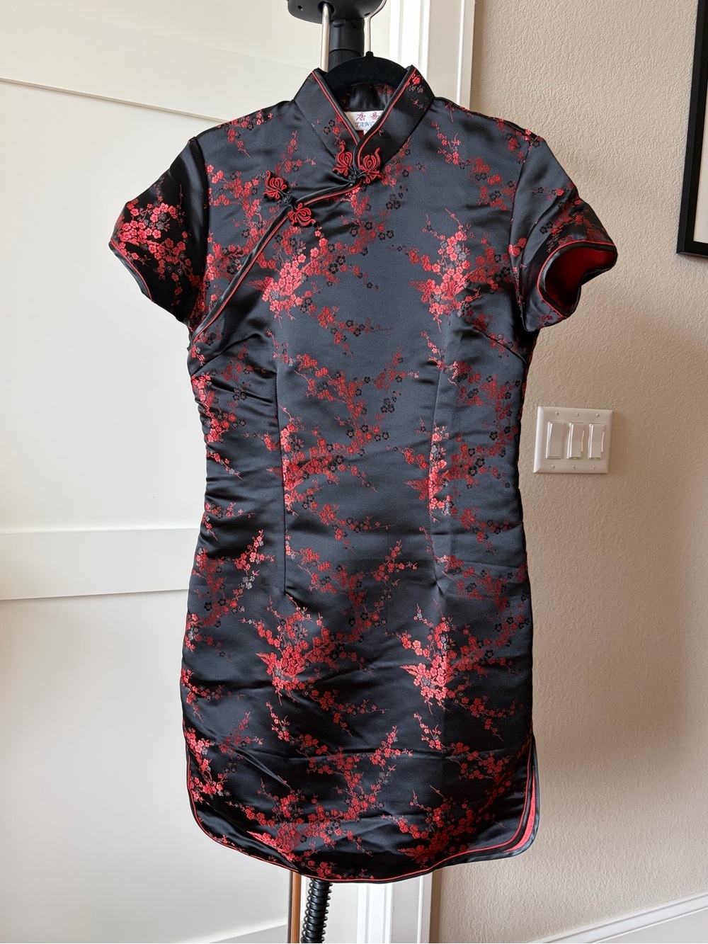 Chinese Qipao Cheongsam Dress Black Red Floral Satin Mini Size 38